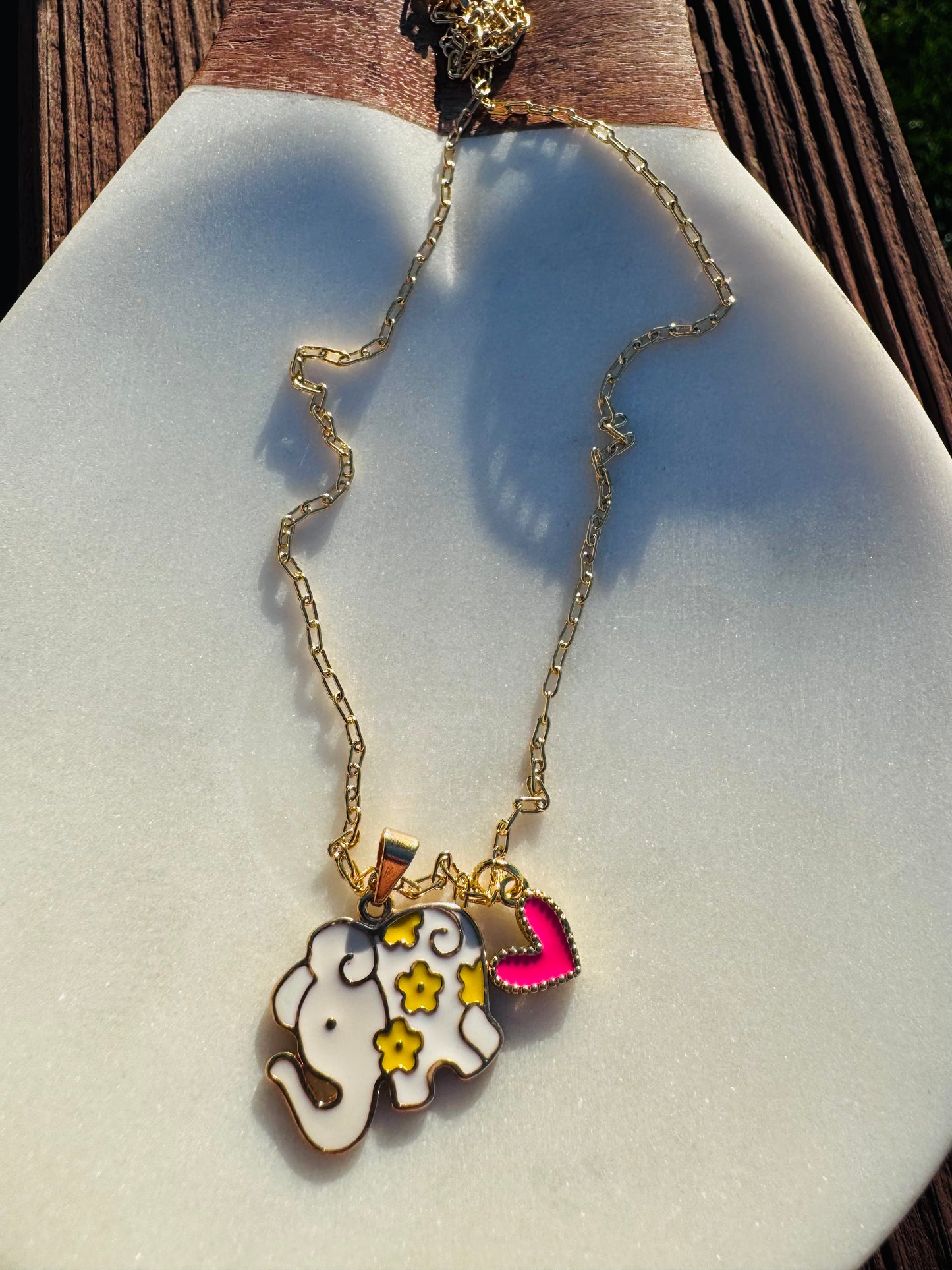 Elefante Necklace with Pink  Heart Charm.