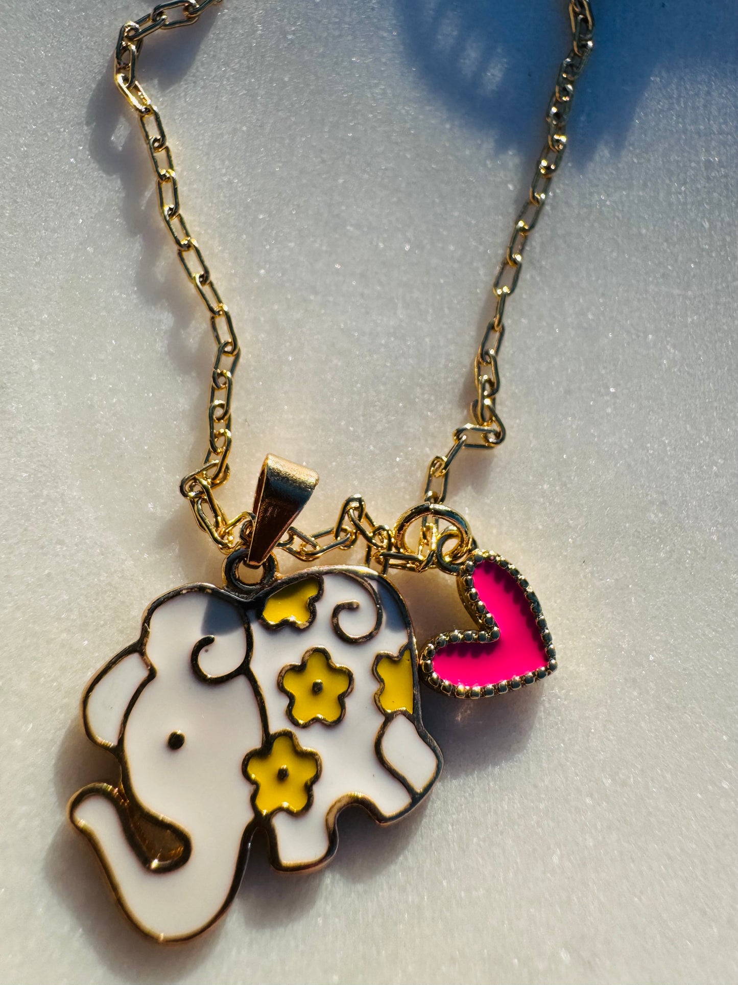 Elefante Necklace with Pink  Heart Charm.